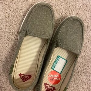 Roxy Minnow Slip on